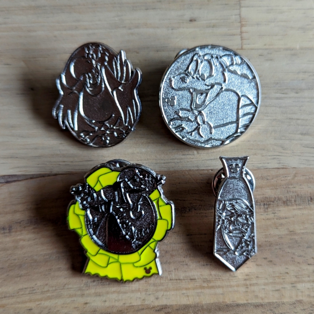 Disney Trading Pins Lot of 4 (Lotโ 3)